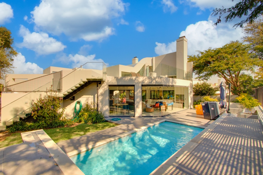 To Let 4 Bedroom Property for Rent in Dainfern Golf Estate Gauteng