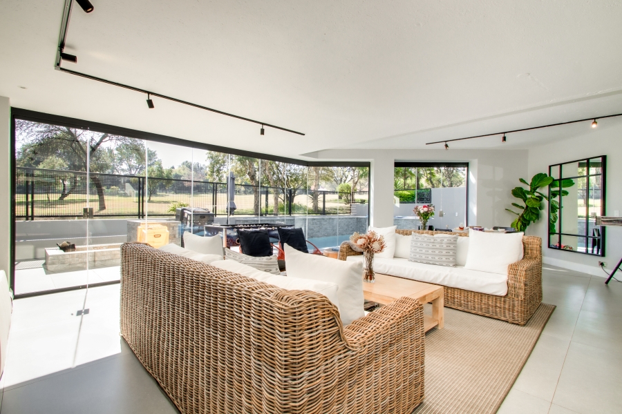 To Let 4 Bedroom Property for Rent in Dainfern Golf Estate Gauteng