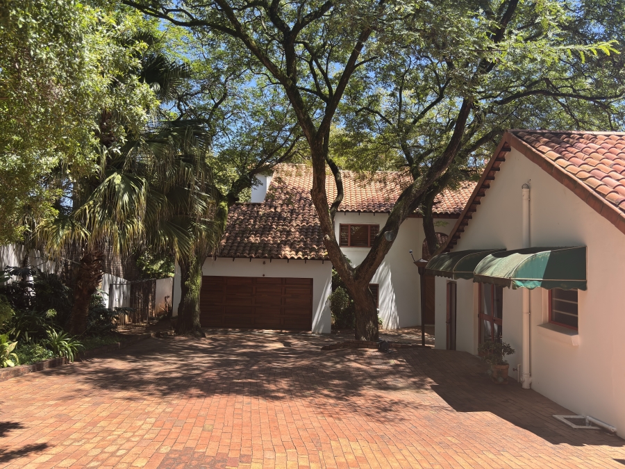 4 Bedroom Property for Sale in Waterkloof Gauteng
