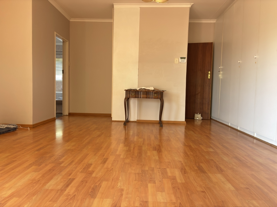 4 Bedroom Property for Sale in Waterkloof Gauteng
