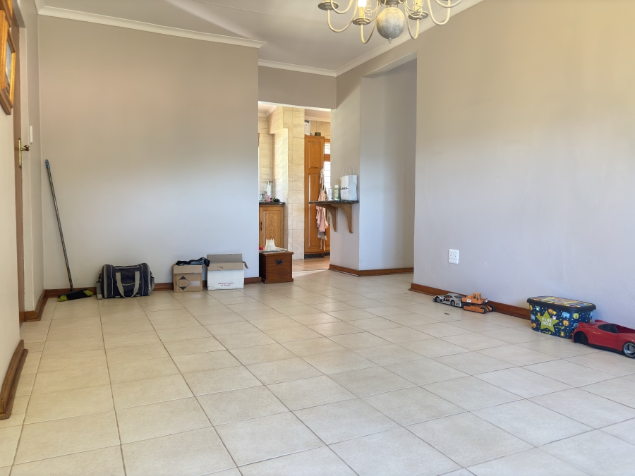 4 Bedroom Property for Sale in Waterkloof Gauteng