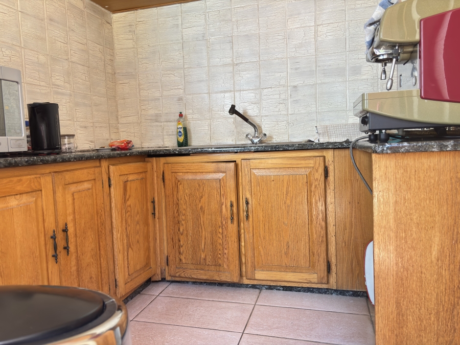 4 Bedroom Property for Sale in Waterkloof Gauteng