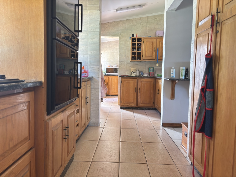 4 Bedroom Property for Sale in Waterkloof Gauteng