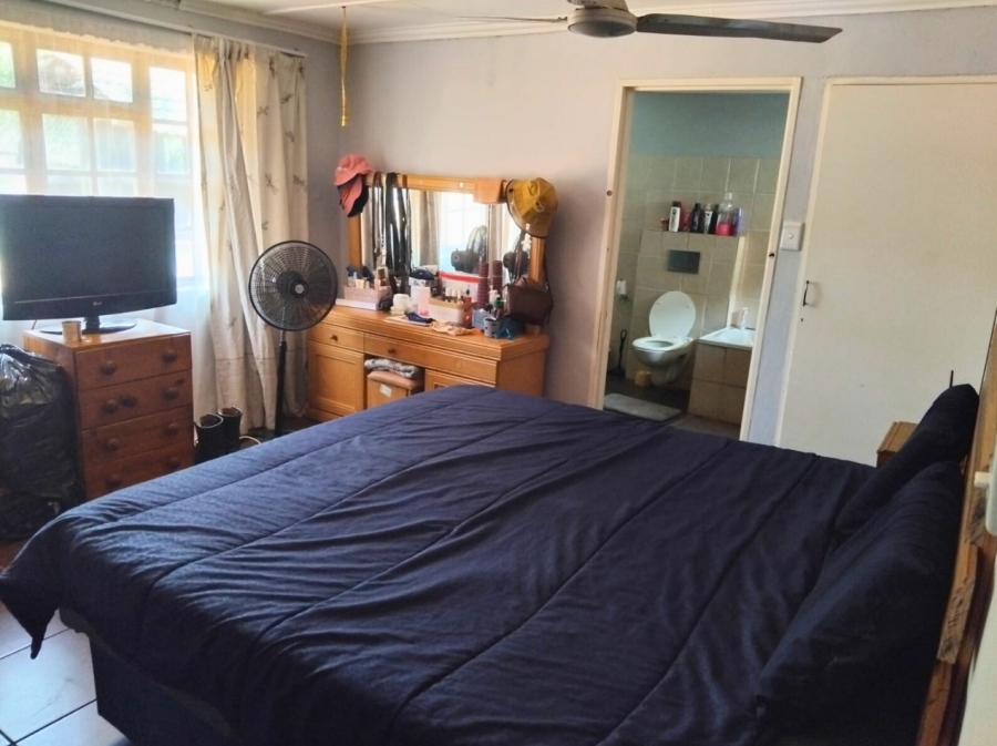 3 Bedroom Property for Sale in Lusthof Gauteng