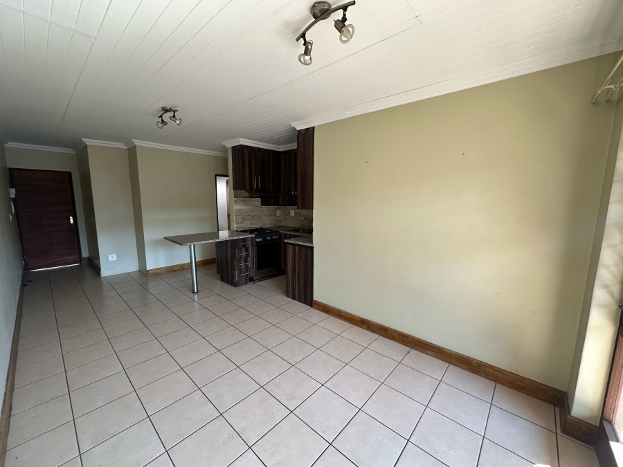 2 Bedroom Property for Sale in Waverley Gauteng