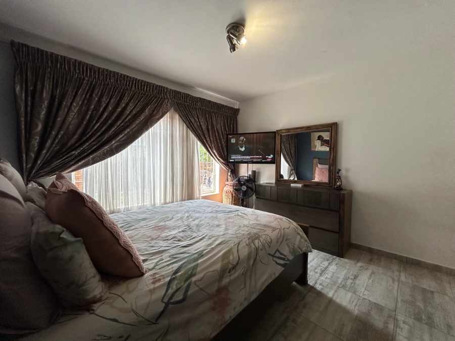 2 Bedroom Property for Sale in Zwartkop Gauteng