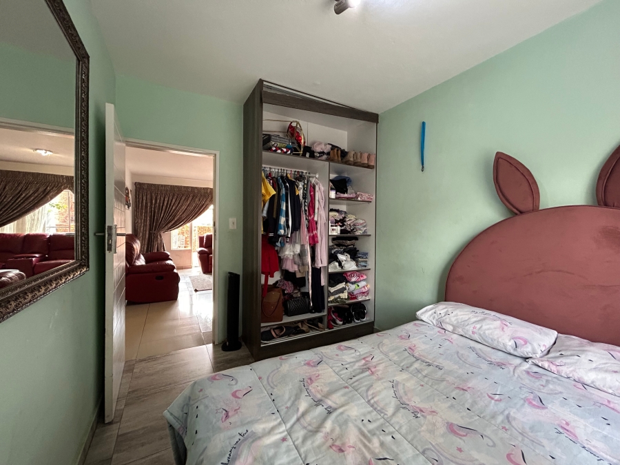 2 Bedroom Property for Sale in Zwartkop Gauteng