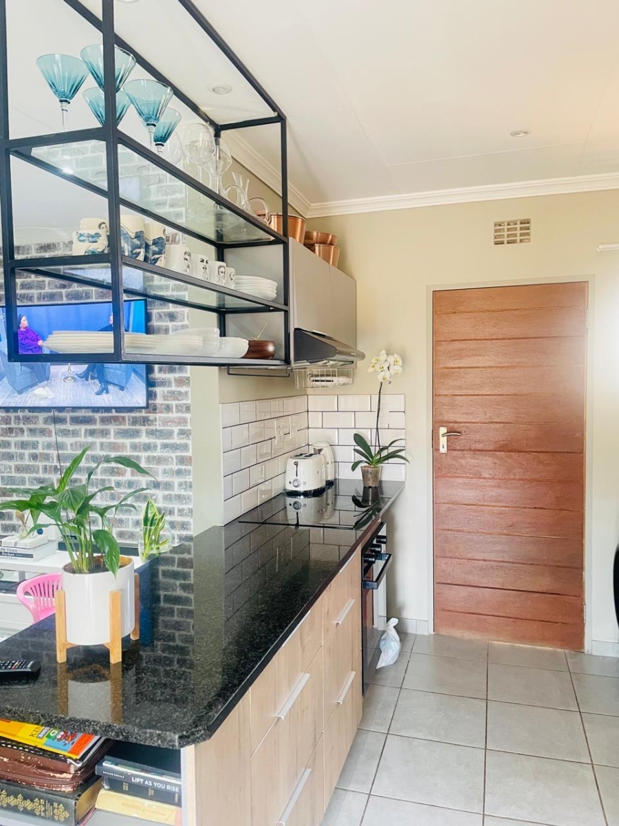 3 Bedroom Property for Sale in Lotus Gardens Gauteng