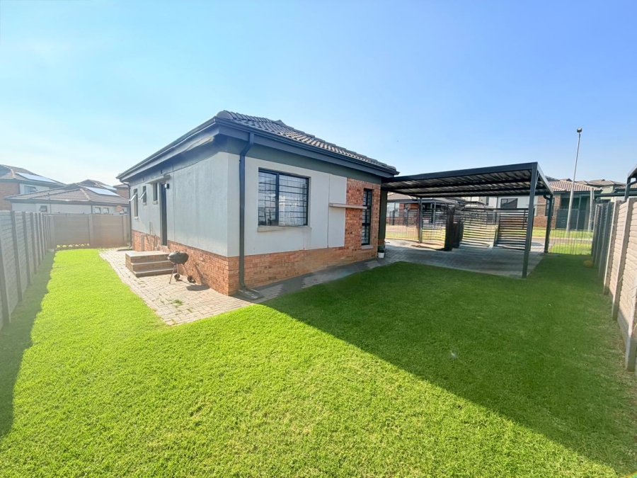 3 Bedroom Property for Sale in Lotus Gardens Gauteng