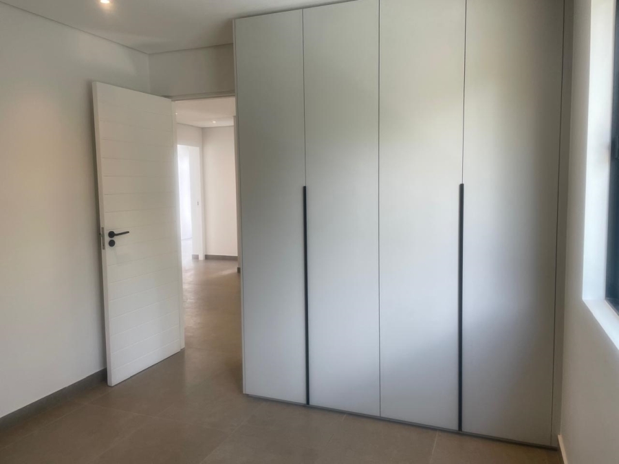 To Let 4 Bedroom Property for Rent in Bryanston Gauteng