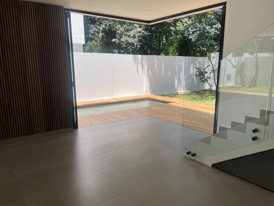 To Let 4 Bedroom Property for Rent in Bryanston Gauteng