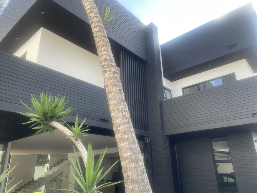 To Let 4 Bedroom Property for Rent in Bryanston Gauteng