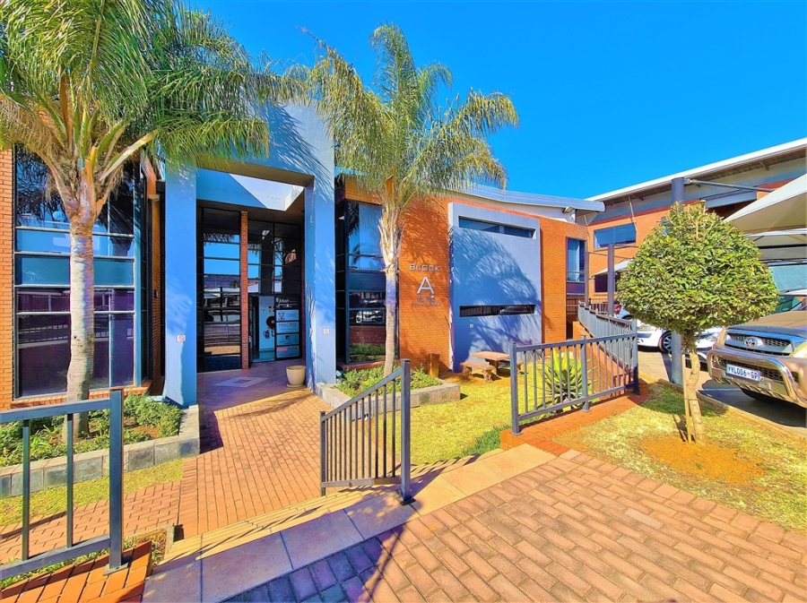 To Let commercial Property for Rent in Ruimsig Gauteng