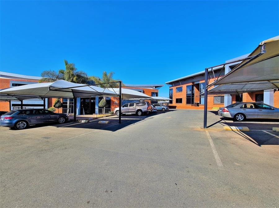 To Let commercial Property for Rent in Ruimsig Gauteng