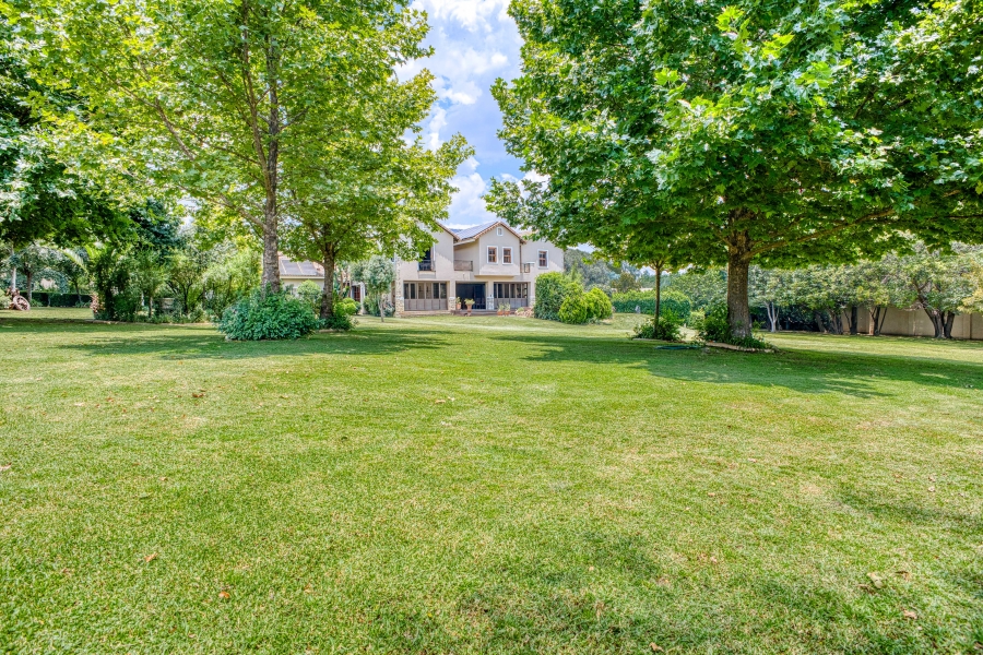 5 Bedroom Property for Sale in Chartwell Gauteng