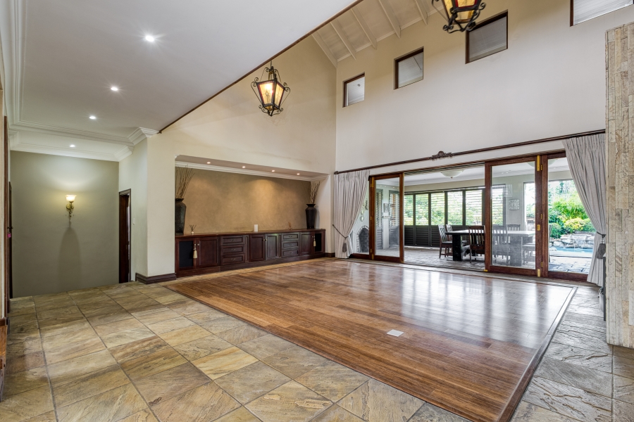 5 Bedroom Property for Sale in Chartwell Gauteng