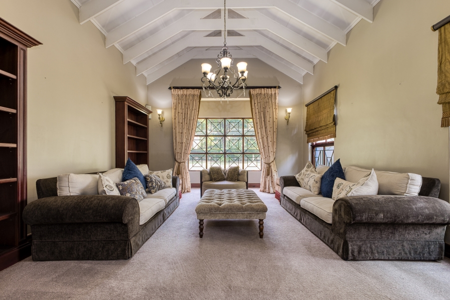 5 Bedroom Property for Sale in Chartwell Gauteng