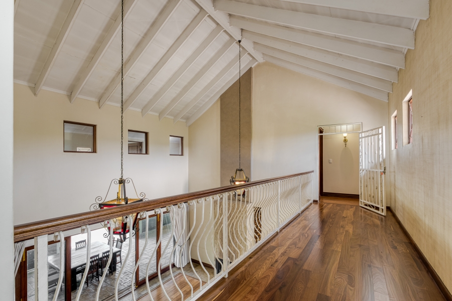 5 Bedroom Property for Sale in Chartwell Gauteng