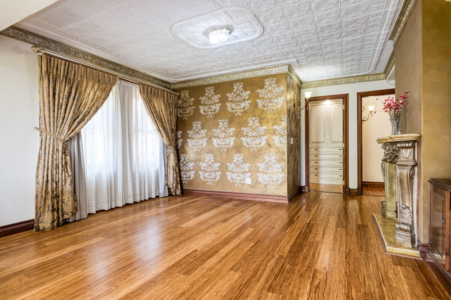 5 Bedroom Property for Sale in Chartwell Gauteng