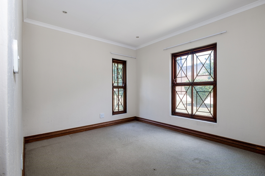 5 Bedroom Property for Sale in Chartwell Gauteng