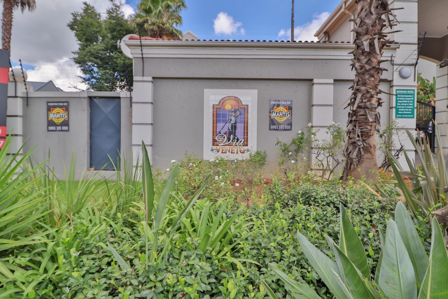 To Let 2 Bedroom Property for Rent in Melrose North Gauteng