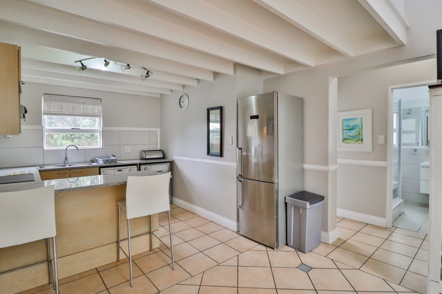 To Let 2 Bedroom Property for Rent in Melrose North Gauteng