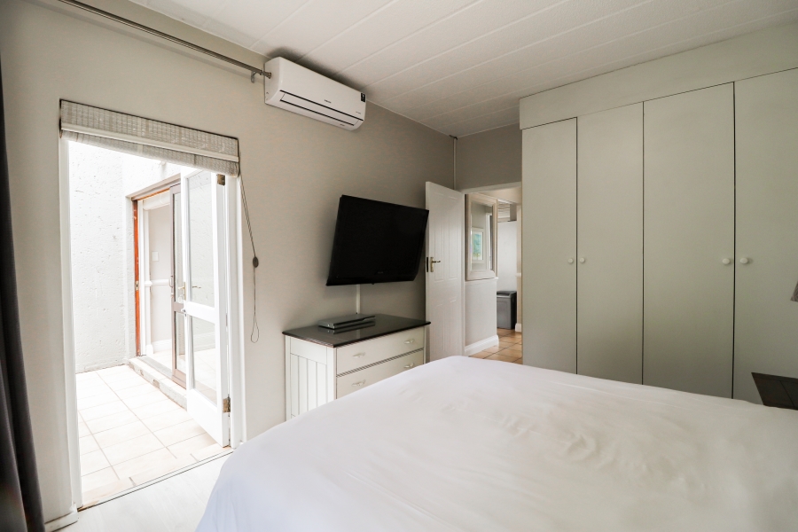 To Let 2 Bedroom Property for Rent in Melrose North Gauteng