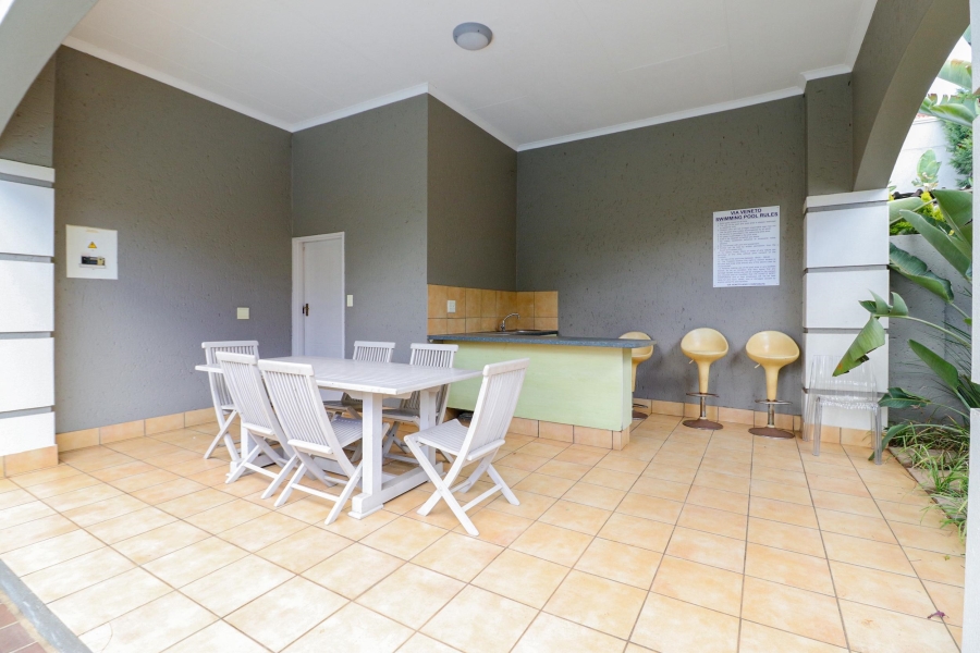 To Let 2 Bedroom Property for Rent in Melrose North Gauteng
