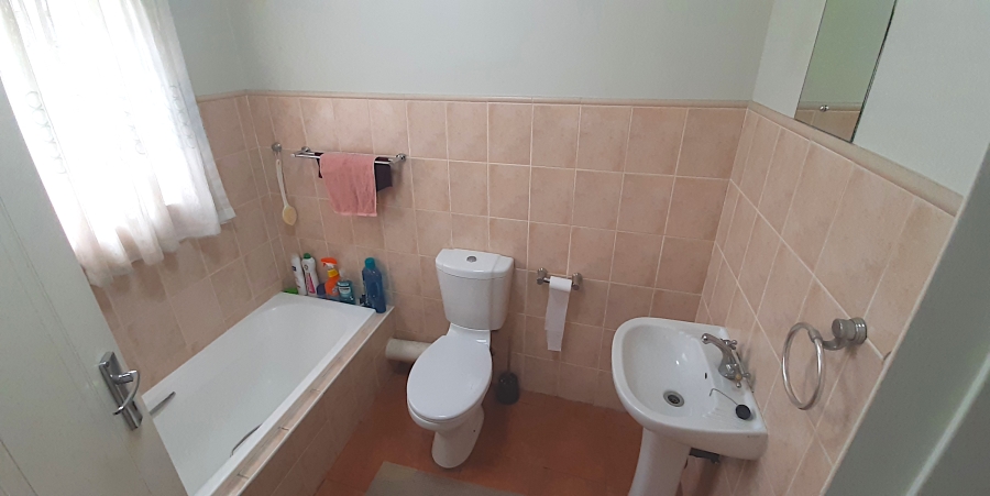 To Let 2 Bedroom Property for Rent in Noordhang Gauteng