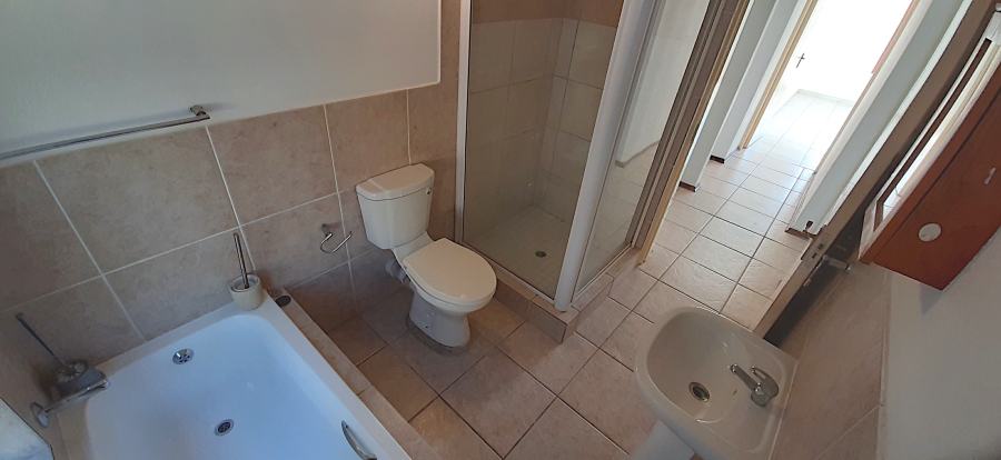 2 Bedroom Property for Sale in Noordhang Gauteng