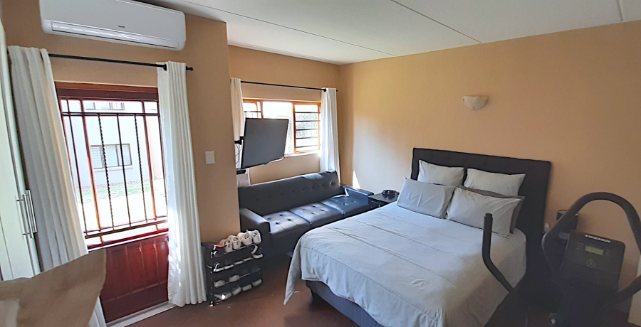 2 Bedroom Property for Sale in Noordhang Gauteng