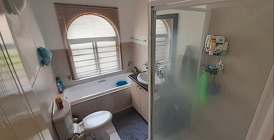 2 Bedroom Property for Sale in Noordhang Gauteng