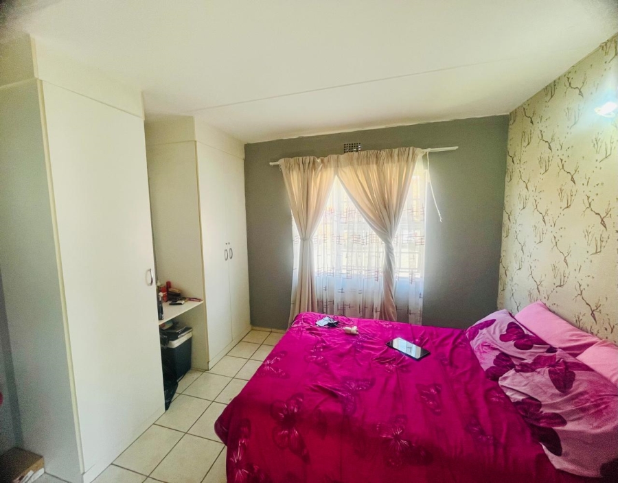 2 Bedroom Property for Sale in Crystal Park Gauteng