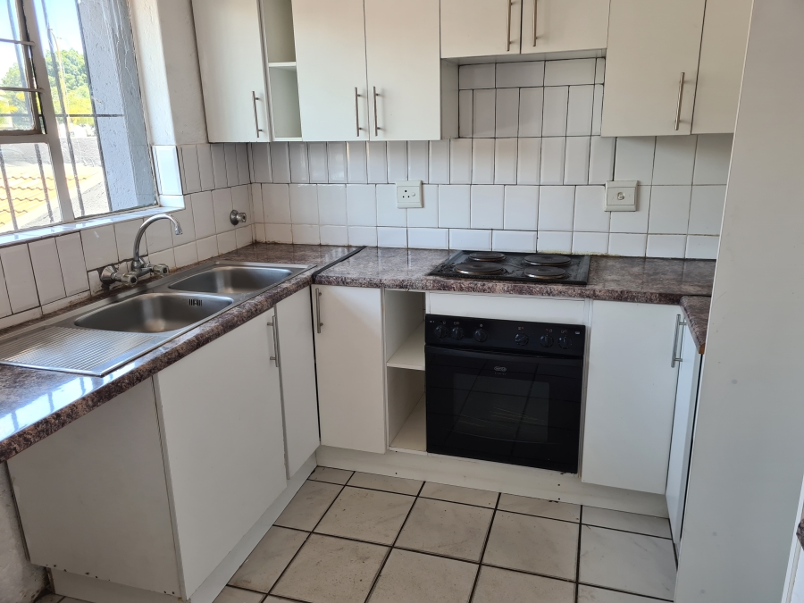 2 Bedroom Property for Sale in Windsor West Gauteng