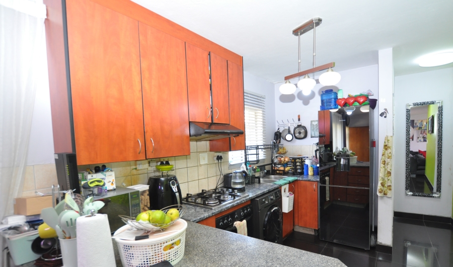 2 Bedroom Property for Sale in Vorna Valley Gauteng