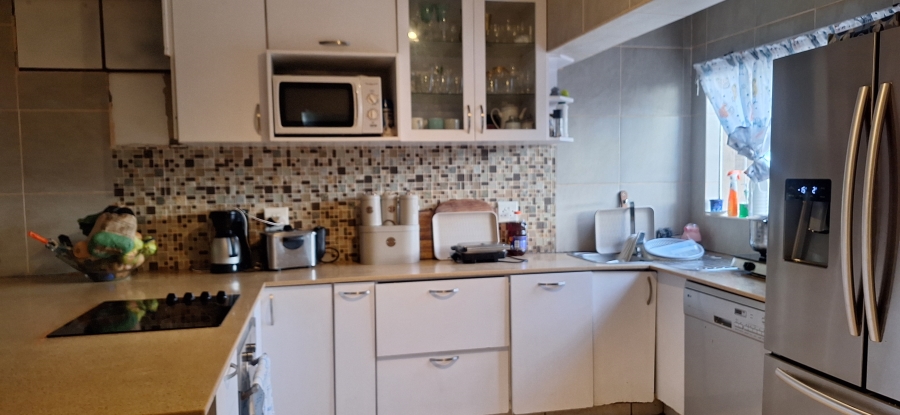 2 Bedroom Property for Sale in Edleen Gauteng