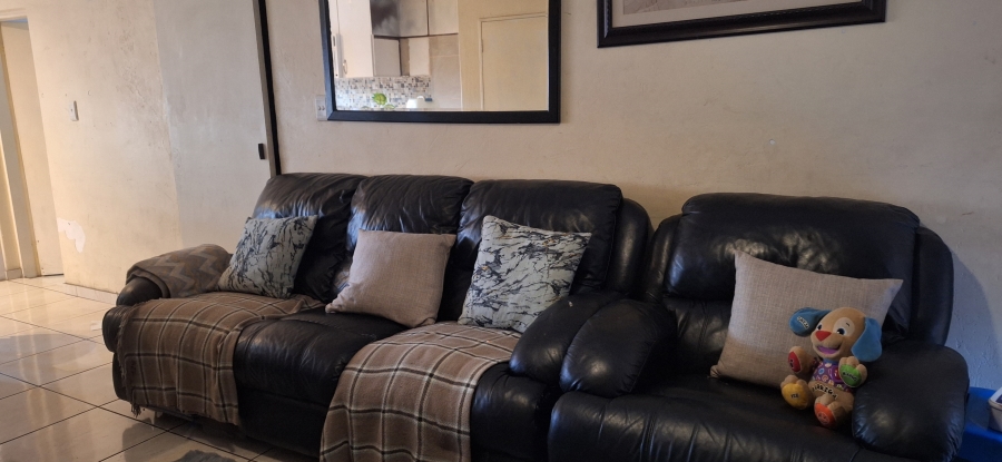 2 Bedroom Property for Sale in Edleen Gauteng