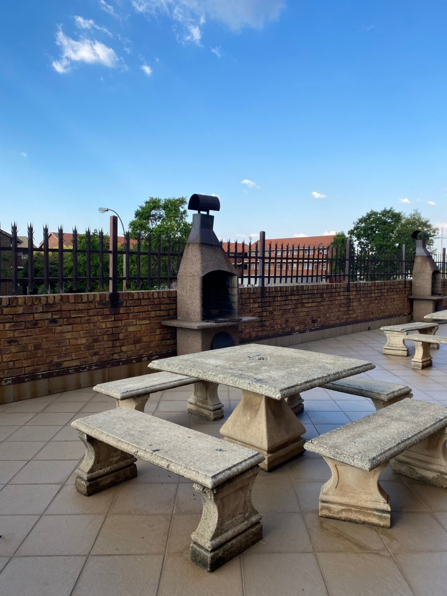 To Let 2 Bedroom Property for Rent in Croydon Gauteng