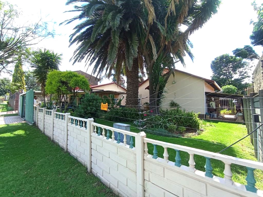 3 Bedroom Property for Sale in Suideroord Gauteng