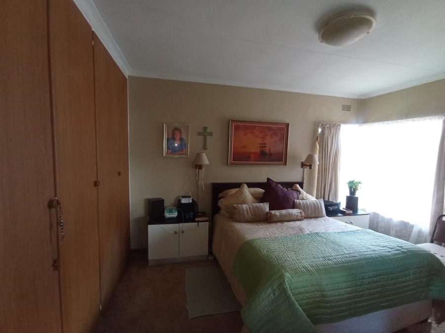 3 Bedroom Property for Sale in Suideroord Gauteng