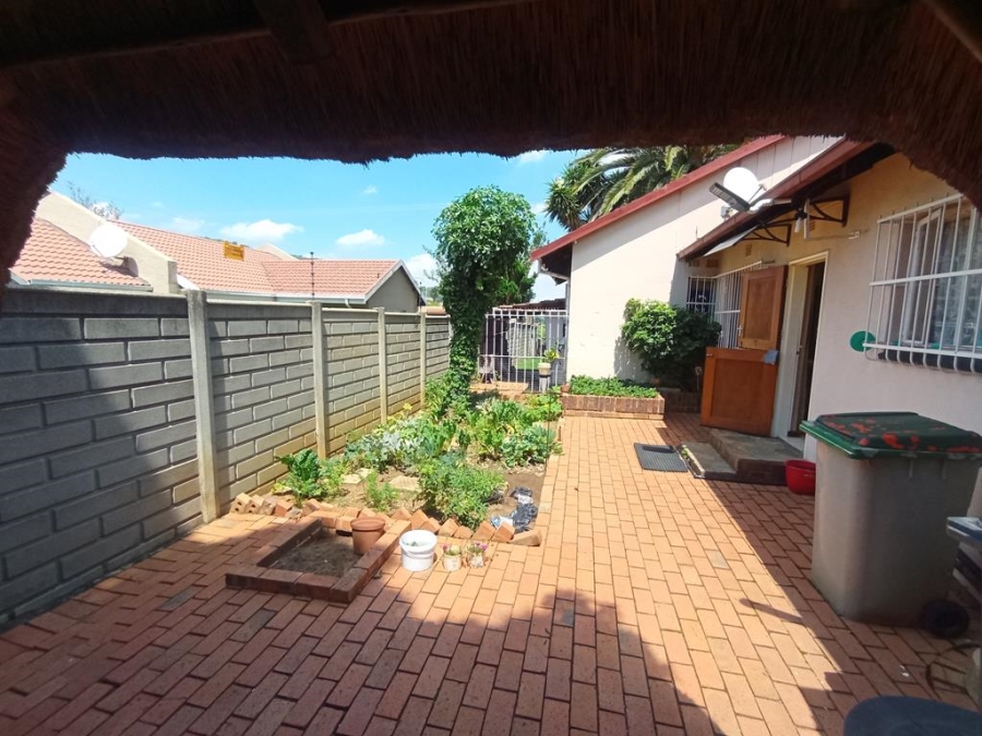 3 Bedroom Property for Sale in Suideroord Gauteng
