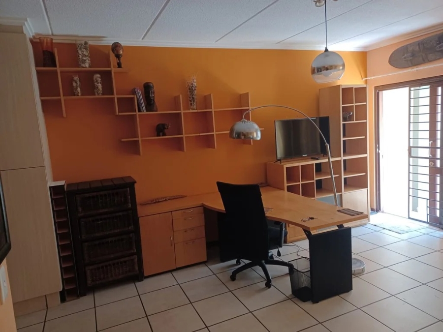 To Let 0 Bedroom Property for Rent in Beverley Gauteng