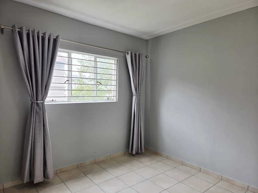 2 Bedroom Property for Sale in Noordhang Gauteng