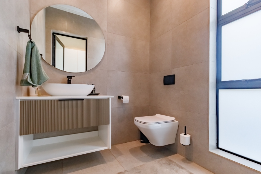 5 Bedroom Property for Sale in Midstream Estate Gauteng