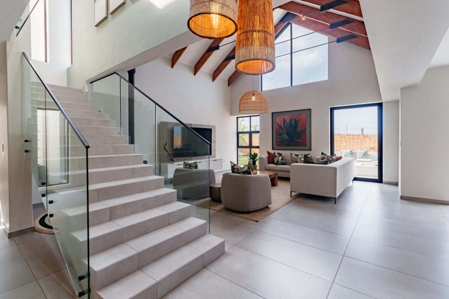 5 Bedroom Property for Sale in Midstream Estate Gauteng