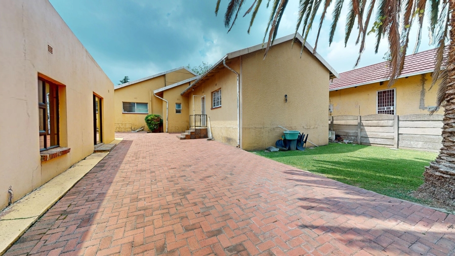 5 Bedroom Property for Sale in Witfield Gauteng