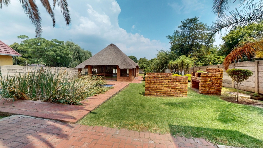 5 Bedroom Property for Sale in Witfield Gauteng