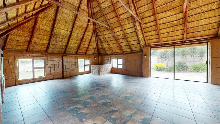 5 Bedroom Property for Sale in Witfield Gauteng