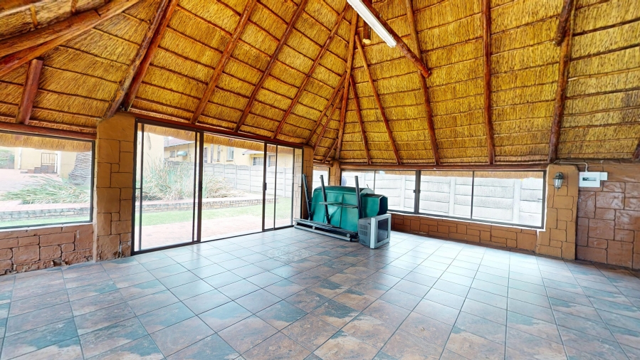 5 Bedroom Property for Sale in Witfield Gauteng