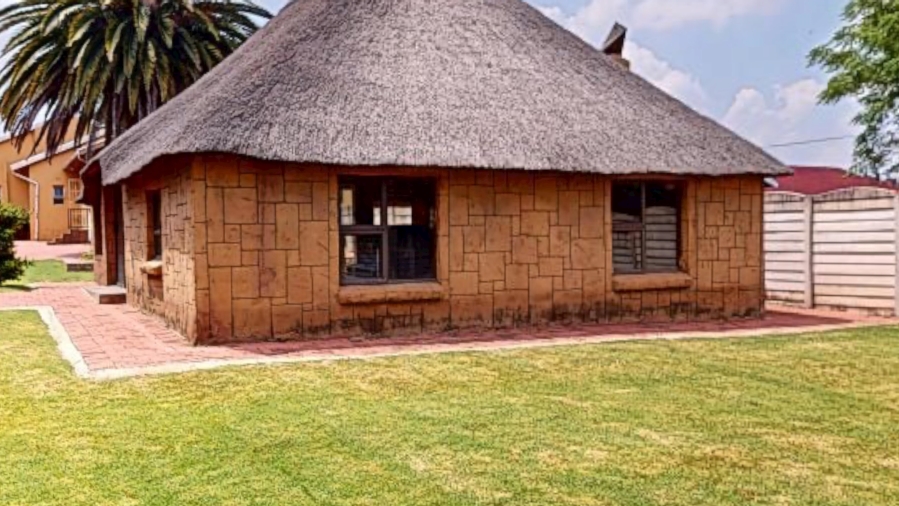 5 Bedroom Property for Sale in Witfield Gauteng